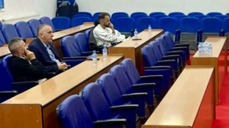 Komuna e Ferizajt organizon debat publik për menaxhimin e mbeturinave