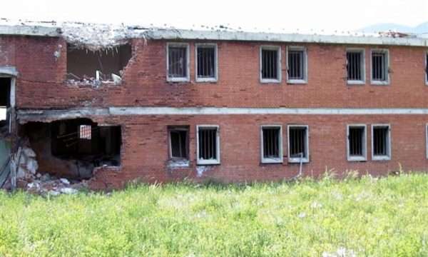 I mbijetuari i Masakrës së Dubravës: U vranë me dhjetëra shqiptarë, iu shkonte koka aty për aty