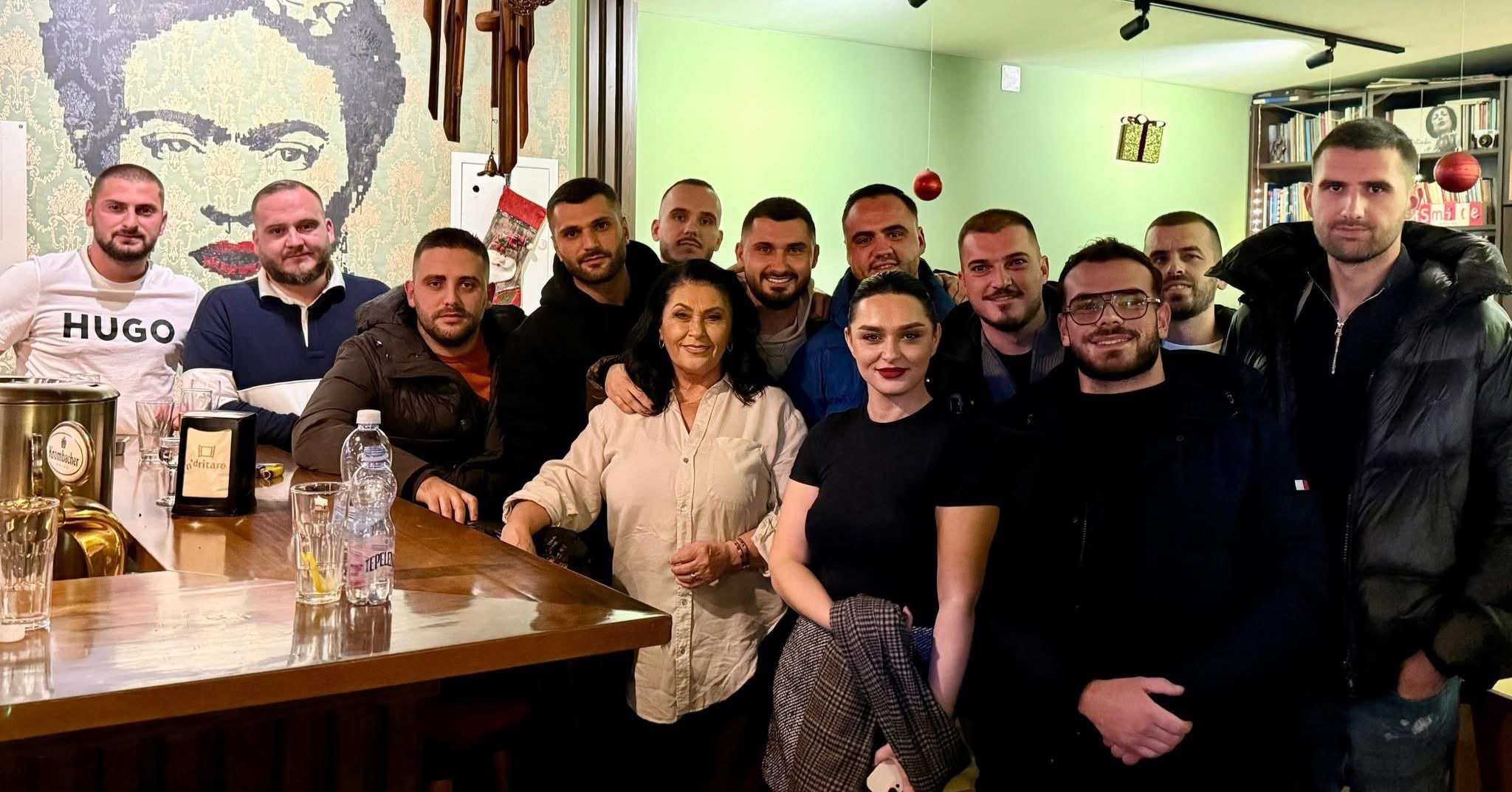 Bahrije Hyseni, takon të rinjtë ferizajas
