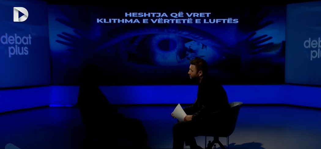 “Kam frikë se fëmijët s’do më quajnë më nënë” – Rrëfen gruaja që i mbijetoi dhunës seksuale gjatë luftës