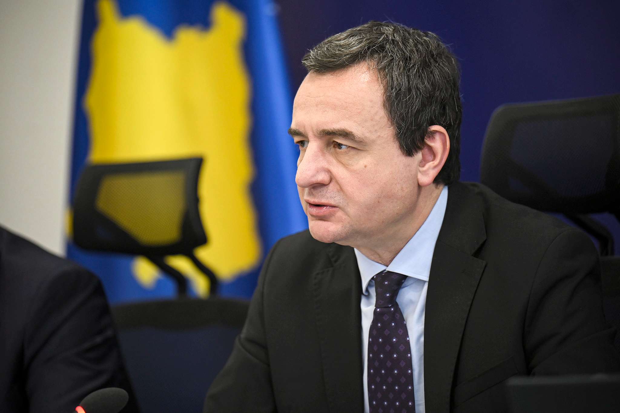 Kurti: Albulena Haxhiu nuk është as në pyetje dhe as në pikëpyetje, përgjigja është votimi i fshehtë